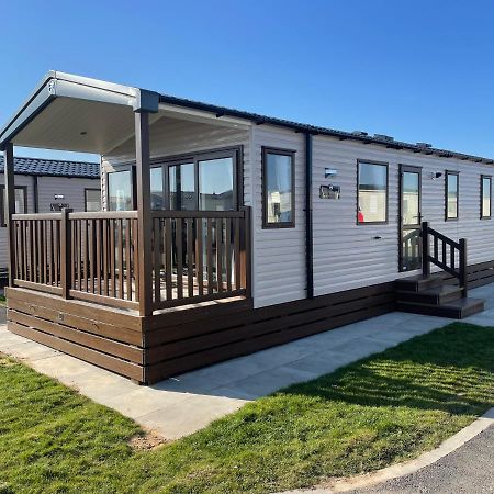 Maple Prestige Holiday Home 查珀尔圣伦纳兹 外观 照片